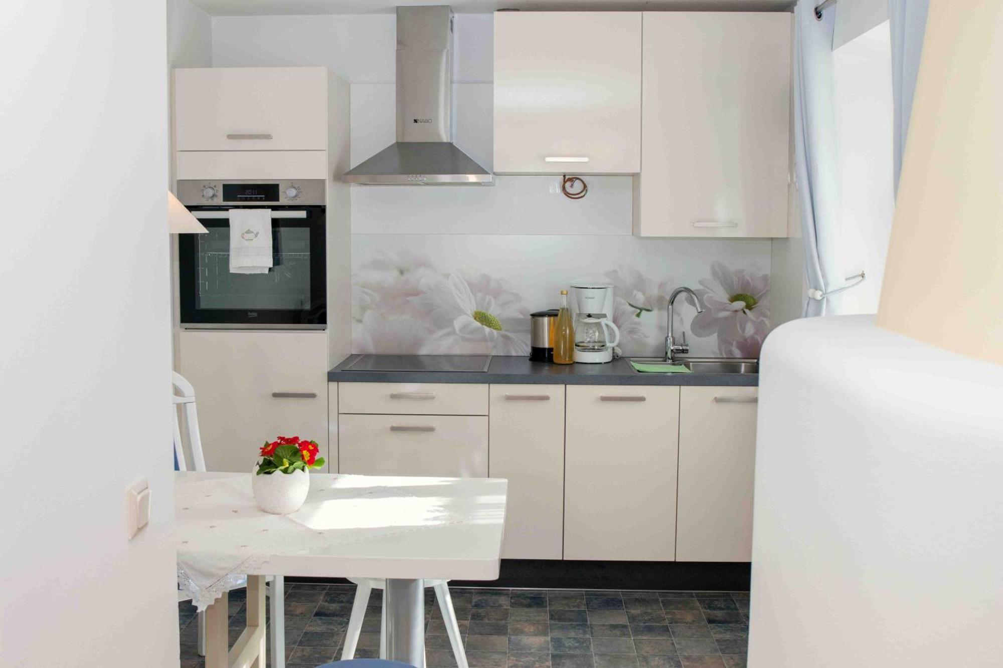 Ferienwohnung Obstbauernhof Fohlenhof Laas Exterior foto